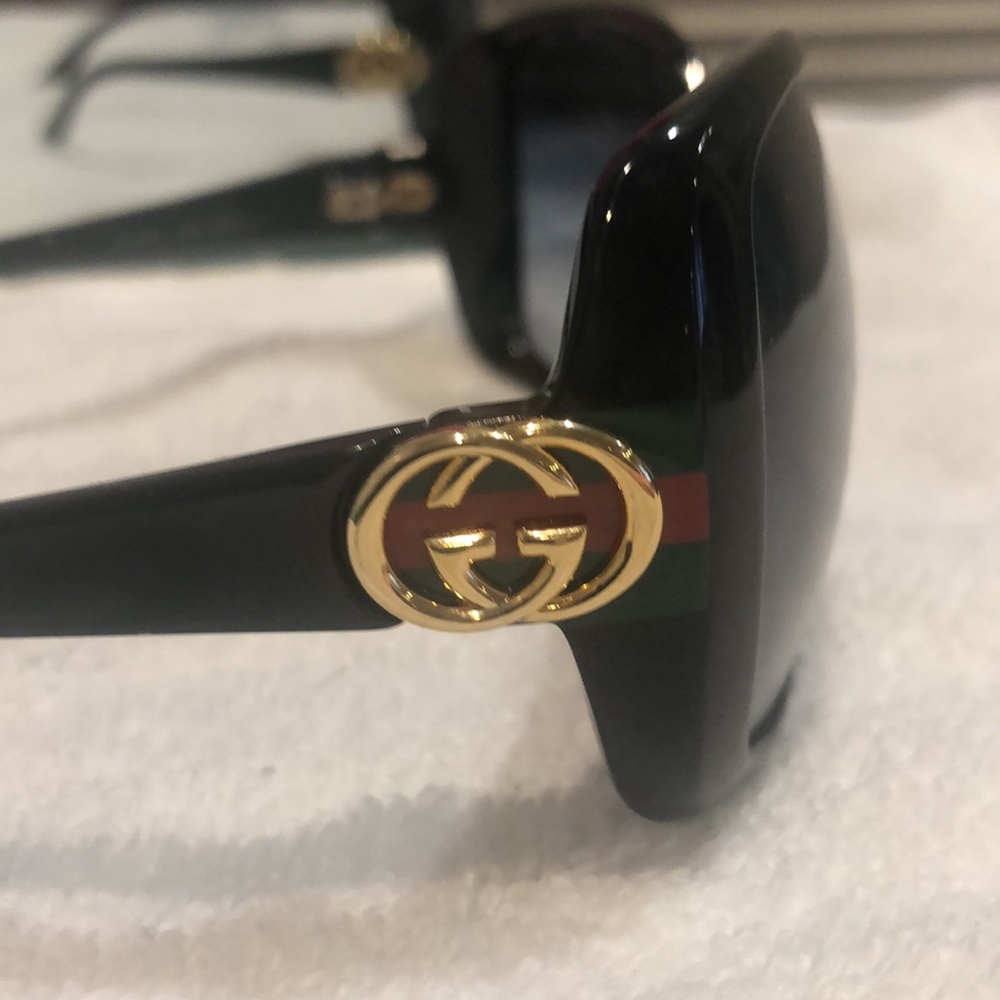 Authentic Gucci sunglasses with new GG logo